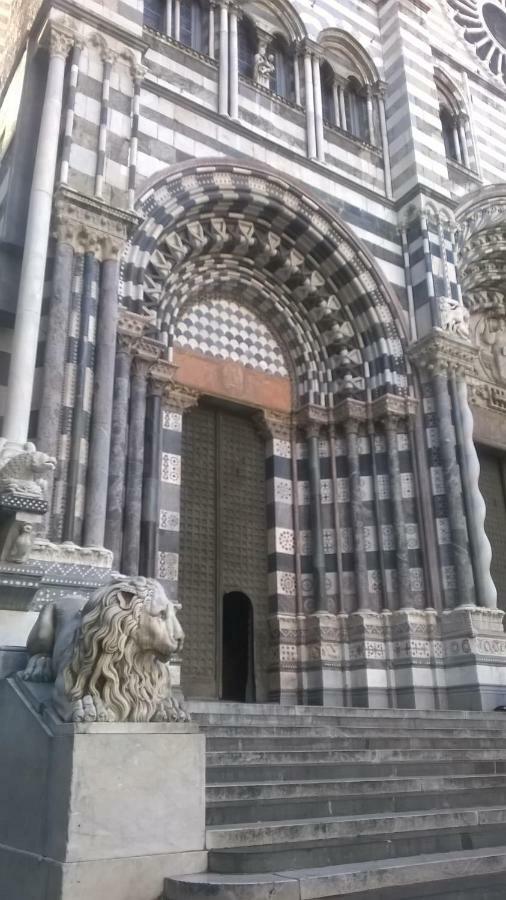 La Casa Accanto Al Duomo Genua Buitenkant foto